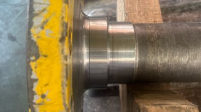 フランジ付きアクスルシャフト　軸受部　WC (タングステンカーバイド)溶射再生 その2